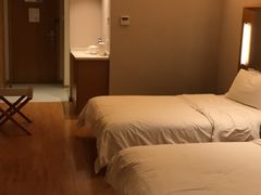 -全季酒店(郑州建设路碧沙岗地铁站店)