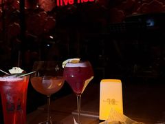 -FOUR PLAY BAR