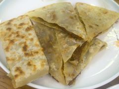 -溢心园香河肉饼总店