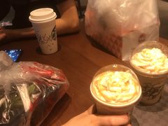 -星巴克(南通凤凰文化广场店)