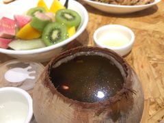 泰国椰皇炖汤-陈鹏鹏潮汕菜(欢乐海岸 海边景观店)