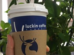 拿铁-瑞幸咖啡(宝华国际广场店)