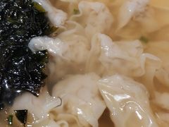 民国传统小馄饨-凤起龙游老面包子(凯德晶品店)