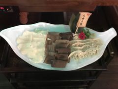 -左庭右院鲜牛肉火锅(新梅广场店)