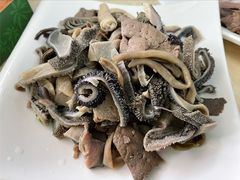 -墨脱石锅椰子鸡•香草鸭•东山羊(大东海店)