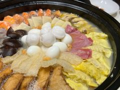 砂锅全家福-屋里厢上海菜馆
