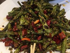 -吴记酱骨炖菜馆(西大直街店)