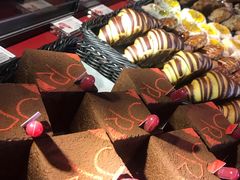 -Salon de The de Joel Robuchon(外滩18号店)