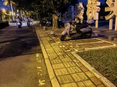 -金鸡岭桥头公园