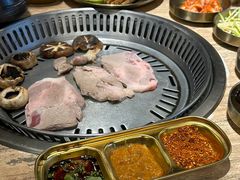 -权金城·炭火烤肉(北京联想桥店)