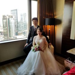 -Flora婚纱礼服定制租赁店