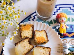 咸蛋黄可露丽-发酵食堂(屏风街店)