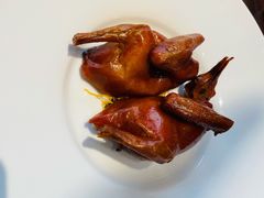 脆皮玻璃鸽-巧庆楼·茶膳