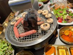 -草家酱蟹炭火烤肉店(珲春南路一店)