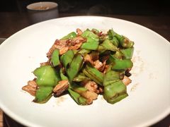 -蜜桃餐厅·伴山(湖滨商业街店)