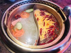 红白鸳鸯锅-小龙坎老火锅(北京三里屯店)