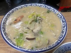 -一路飘香面馆