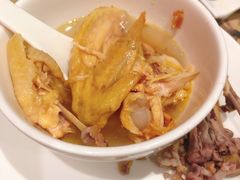 黃金花膠雞湯-大红袍火锅料理(尖沙咀店)