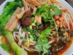 红烧牛肉拼牛杂汤粉-嗦客.常德米粉(萝岗万达店)