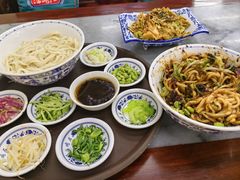 -海碗居老北京炸酱面(增光路店)