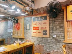 -呷佬·长沙手工米粉(金沙江路店)