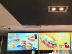 -麦当劳(国家体育场南路店)