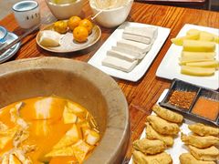 -滇香肴·云南菜蒸汽石锅鱼(云南北路店)