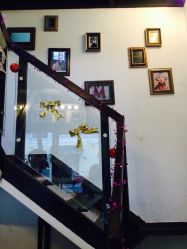 上楼-3AM HAIR SALON烫发染发接发