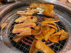 -明洞阿姨·韩式酱蟹烤肉·创意料理(三元桥店)