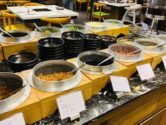 自助调料区-星湖特色餐厅· 三岔湖环球融创天堂洲际酒店