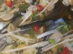 -虾弄弄海派小龙虾·牛羊蝎子火锅