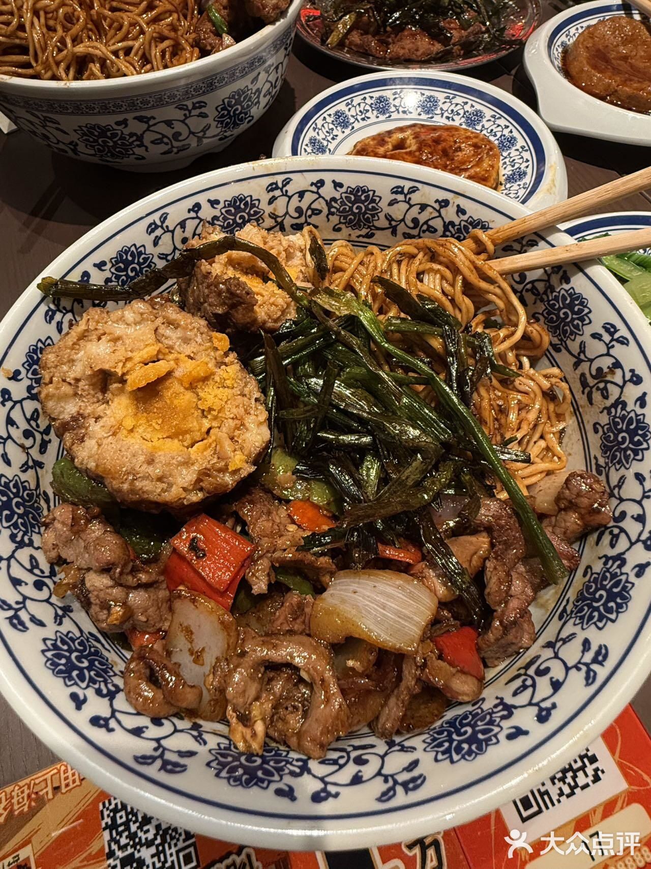 每一片都吸足了汤汁，咬开是爽脆不柴的口感