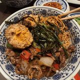 每一片都吸足了汤汁，咬开是爽脆不柴的口感