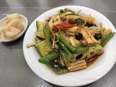 -陈熹公民族美食文化餐厅(中华广场店)