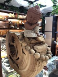 -灵彩珠宝(朗香街店)