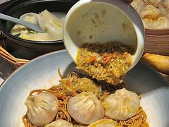 -馋三尺蟹粉小笼(人民广场店)