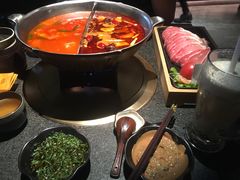 -湊湊火锅·茶憩(新中关购物中心店)