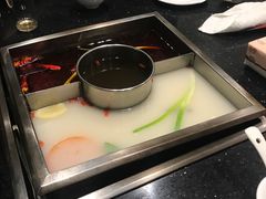 鸳鸯锅-四川仁火锅(军工店)
