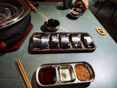 -围炉肉舍•炭烤活鳗•丹东海鲜烤肉(步行街店)