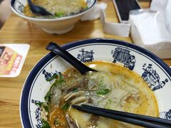 -鸭小妹鸭血粉丝(老门东店)