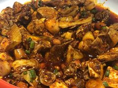 -有红鸡毛店·川菜(建设路店)