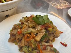 -蔼若春.传承三十年云南菜(金碧公园店)