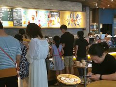 -星巴克臻选(周浦万达店)