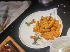 -高第街56号港式餐厅·精选(世茂广场宽厚里大明湖店)