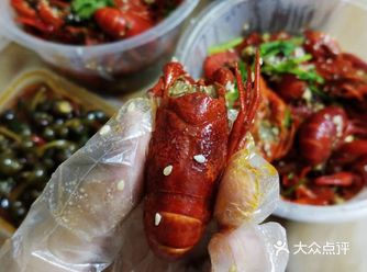 蒜蓉味、五香味和麻辣味～还是麻辣味最好吃