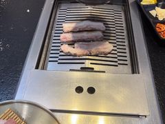 -臻牛烤肉