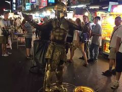 -六合夜市
