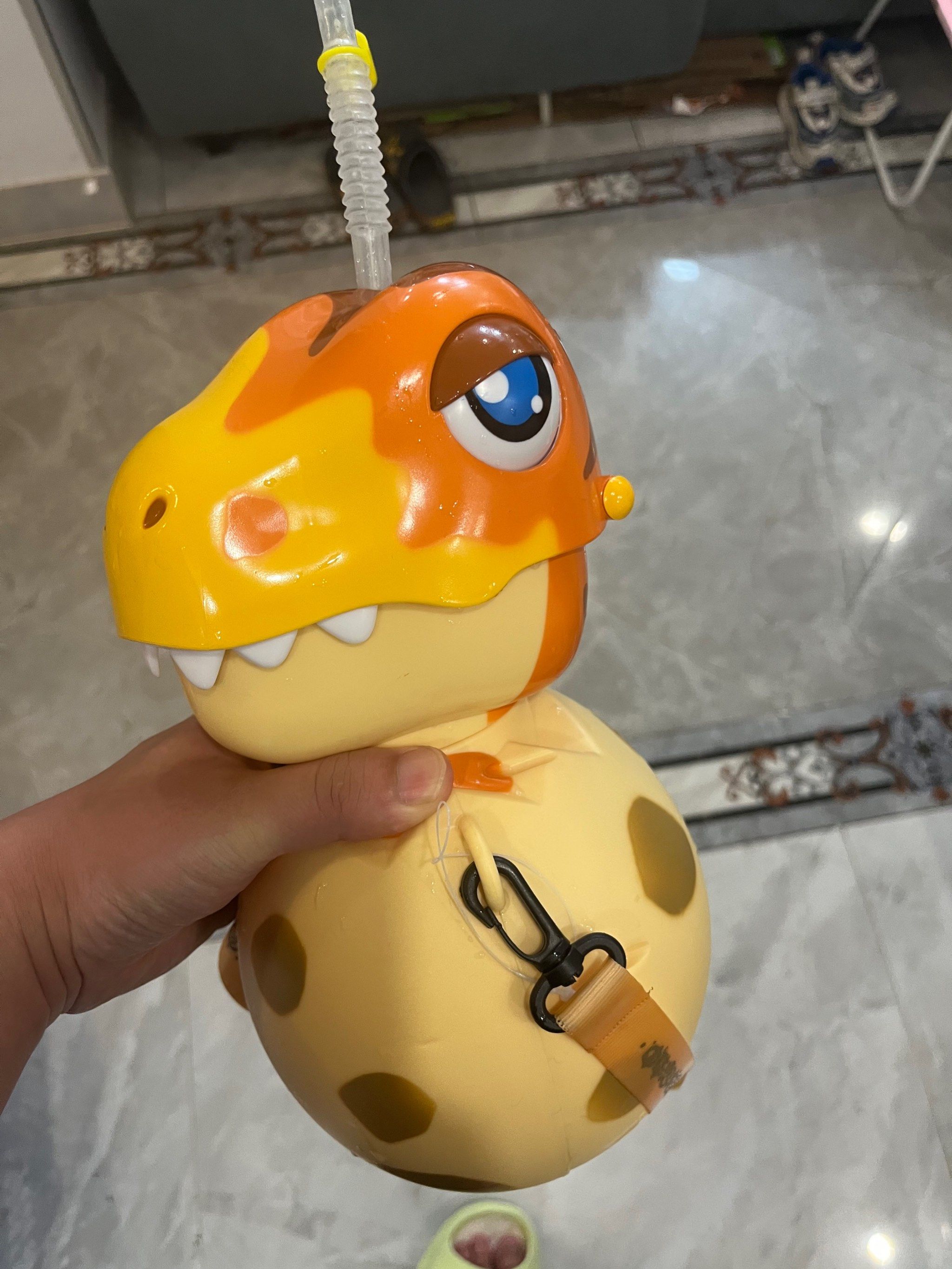 暑假亲子出游总动员 打卡中华恐龙园,带回水壶一个,泡泡机一个,仅