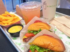 招牌牛肉堡双层-Shake Shack(西单大悦城店)