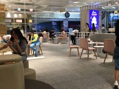 大堂-奈雪的茶(湖滨银泰in77C区PRO店)